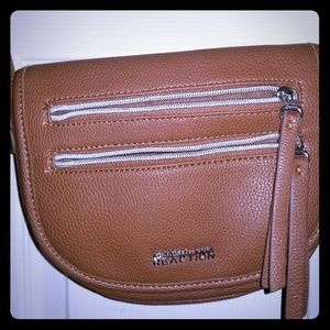 Kenneth cole reaction crossbody